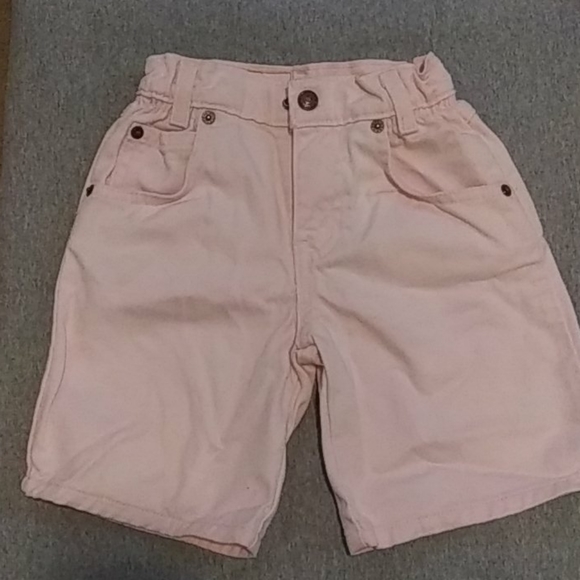 Levi's Other - Girls Levi shorts
